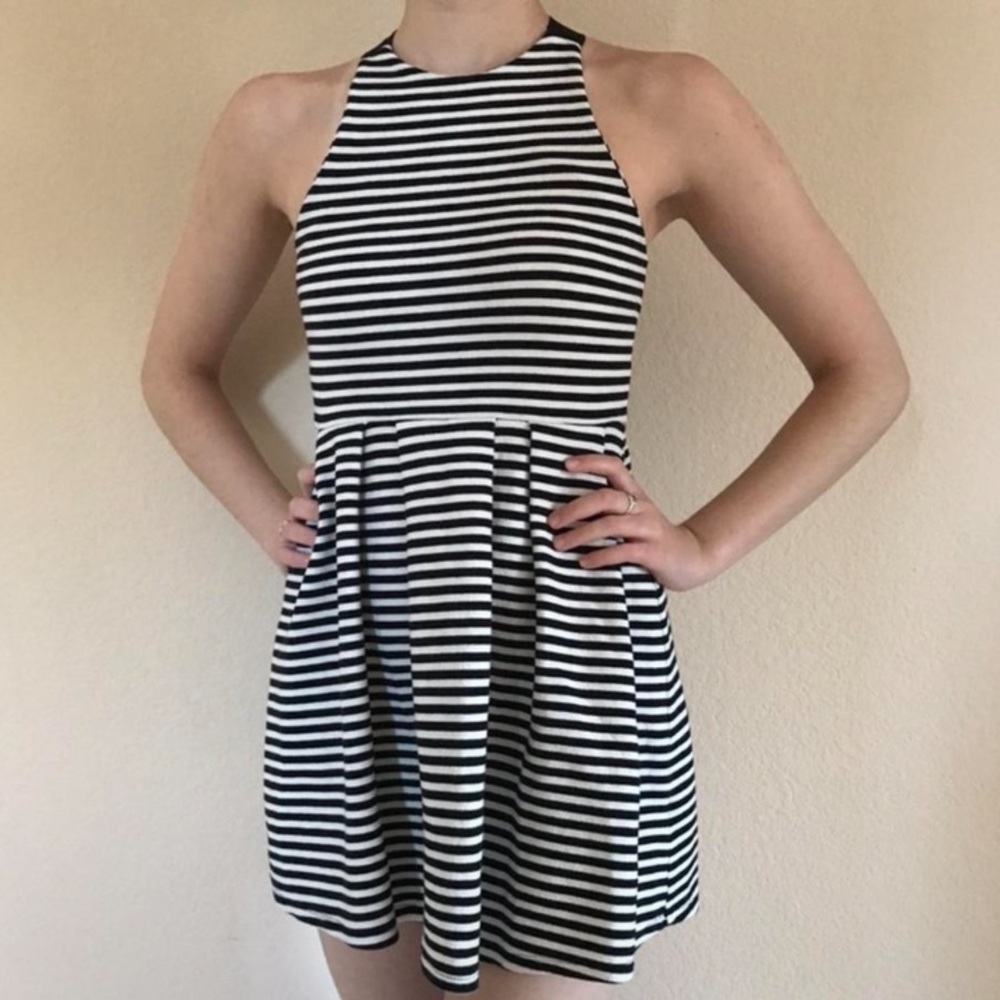 XS Kohl’s SO brand black & white striped dress